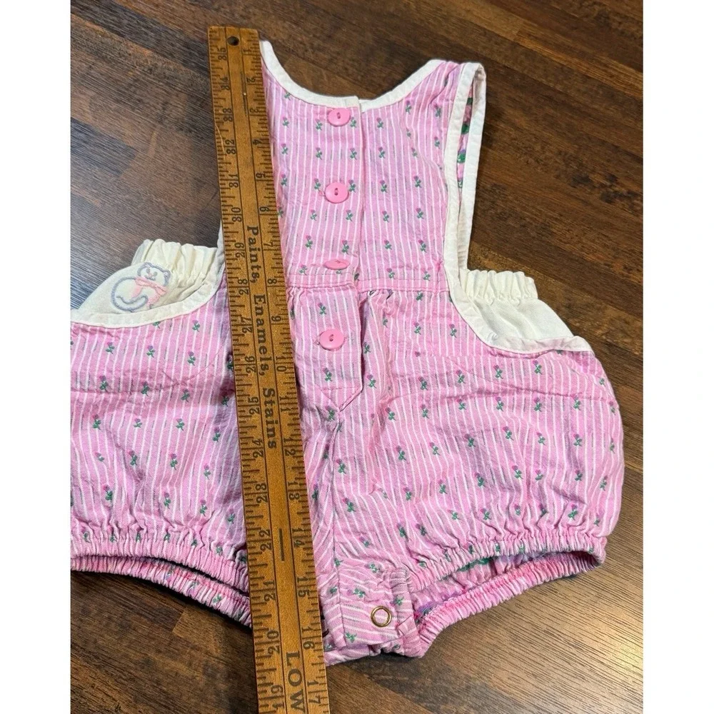 Vintage OshKosh B'gosh girls bubble romper w/ kitty. SZ 12 months.  Rare find